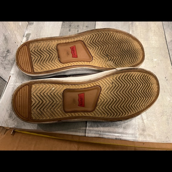 Levi 8.5 mens shoes - Picture 2 of 7